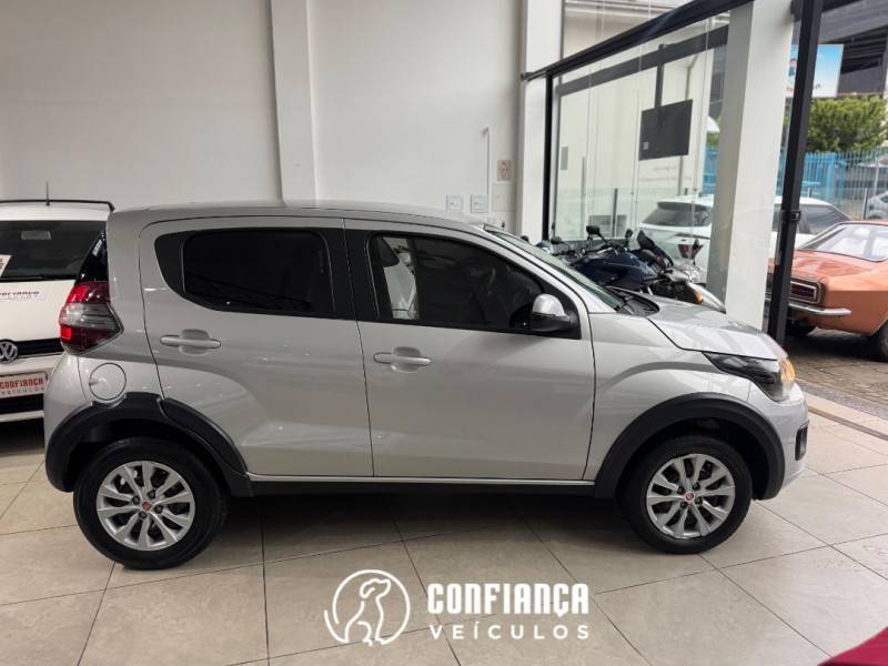 FIAT - MOBI - 2022/2022 - Prata - R$ 52.900,00